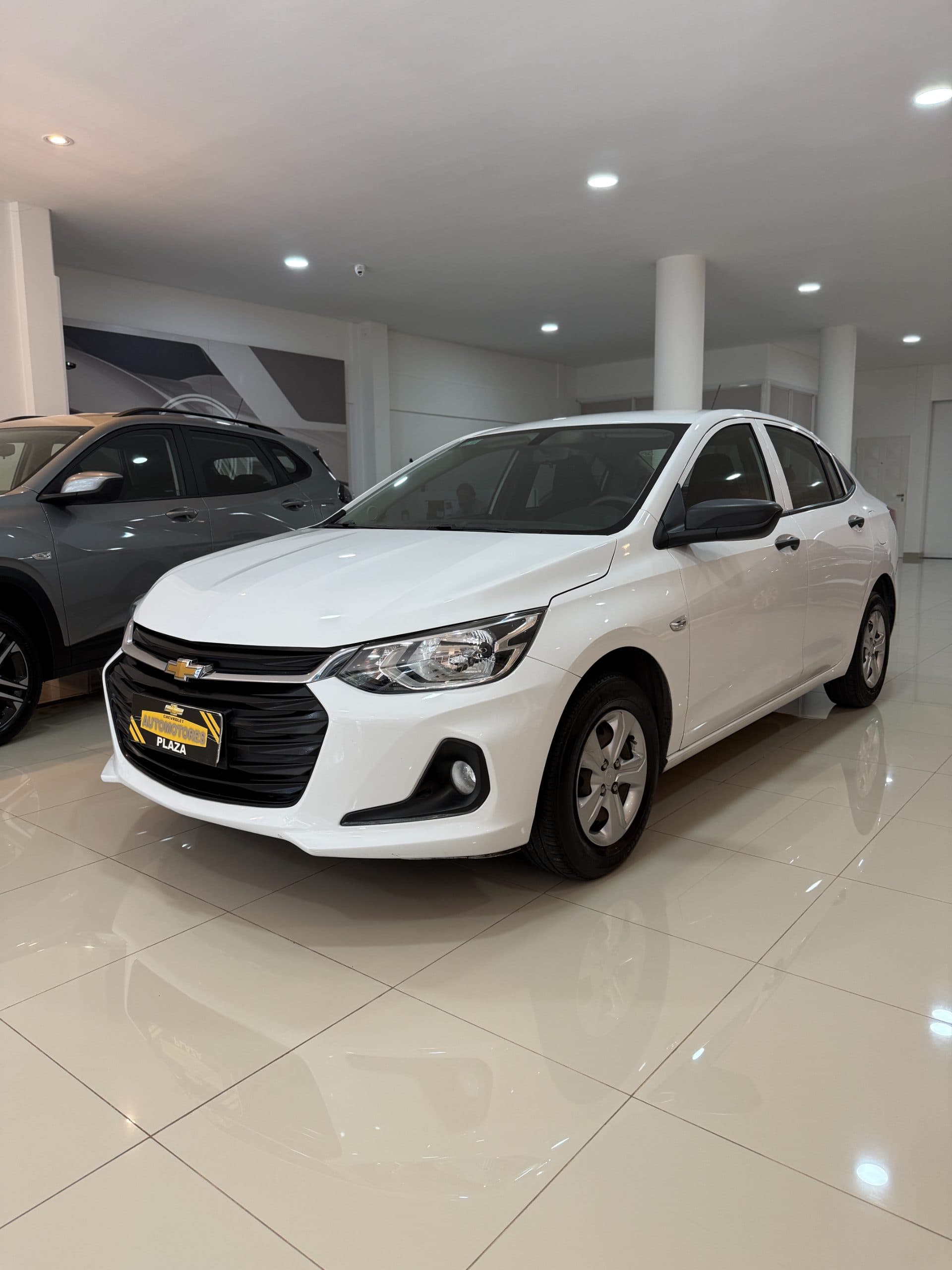 Chevrolet Onix Plus MT 1.2 en Automotores Plaza